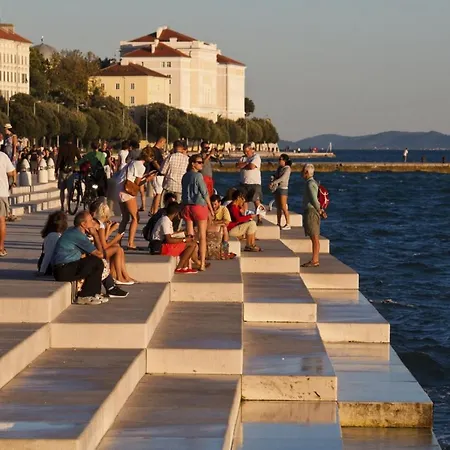 Apartment In Privlaka With Sea View, Balcony, Air Conditioning, W-lan 667-1